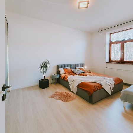 Priestranny Apartman V Centre Кошице Экстерьер фото